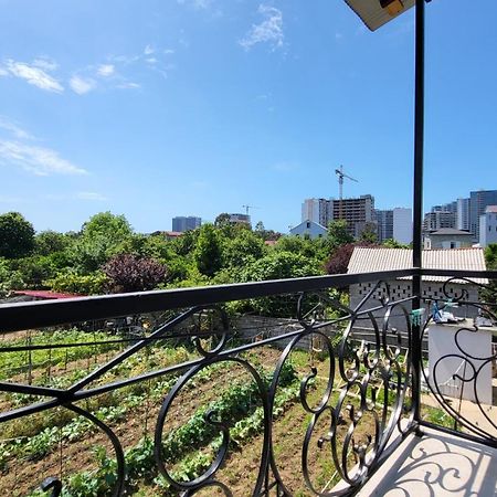 Guesthouse Gocha Beridze Batoemi Buitenkant foto