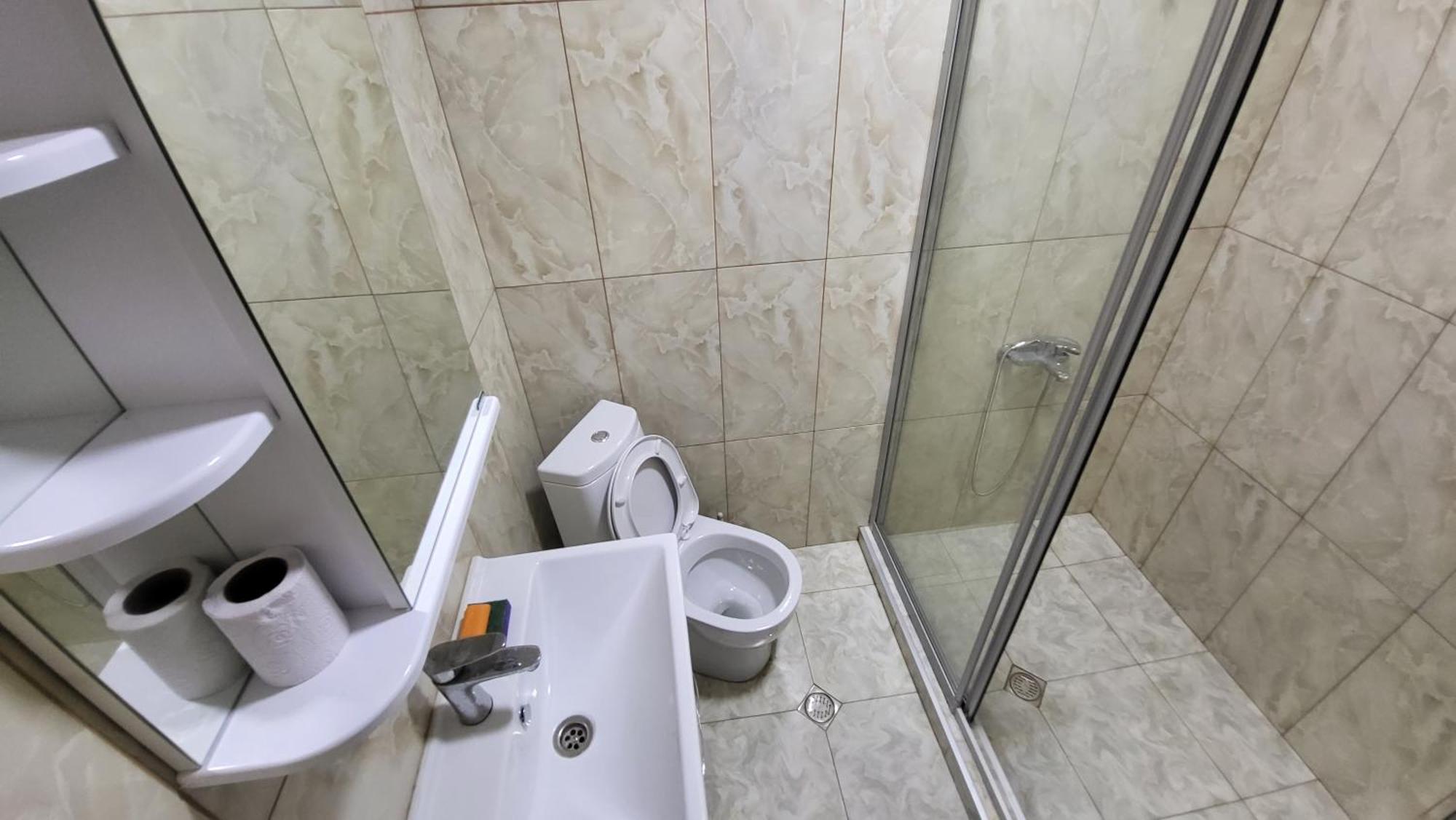 Guesthouse Gocha Beridze Batoemi Buitenkant foto